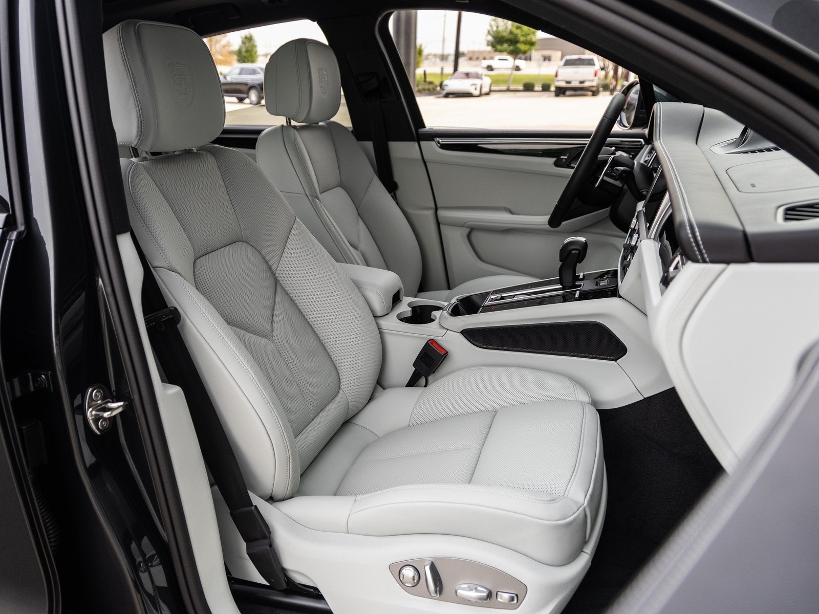 2026 Porsche Macan Macan S