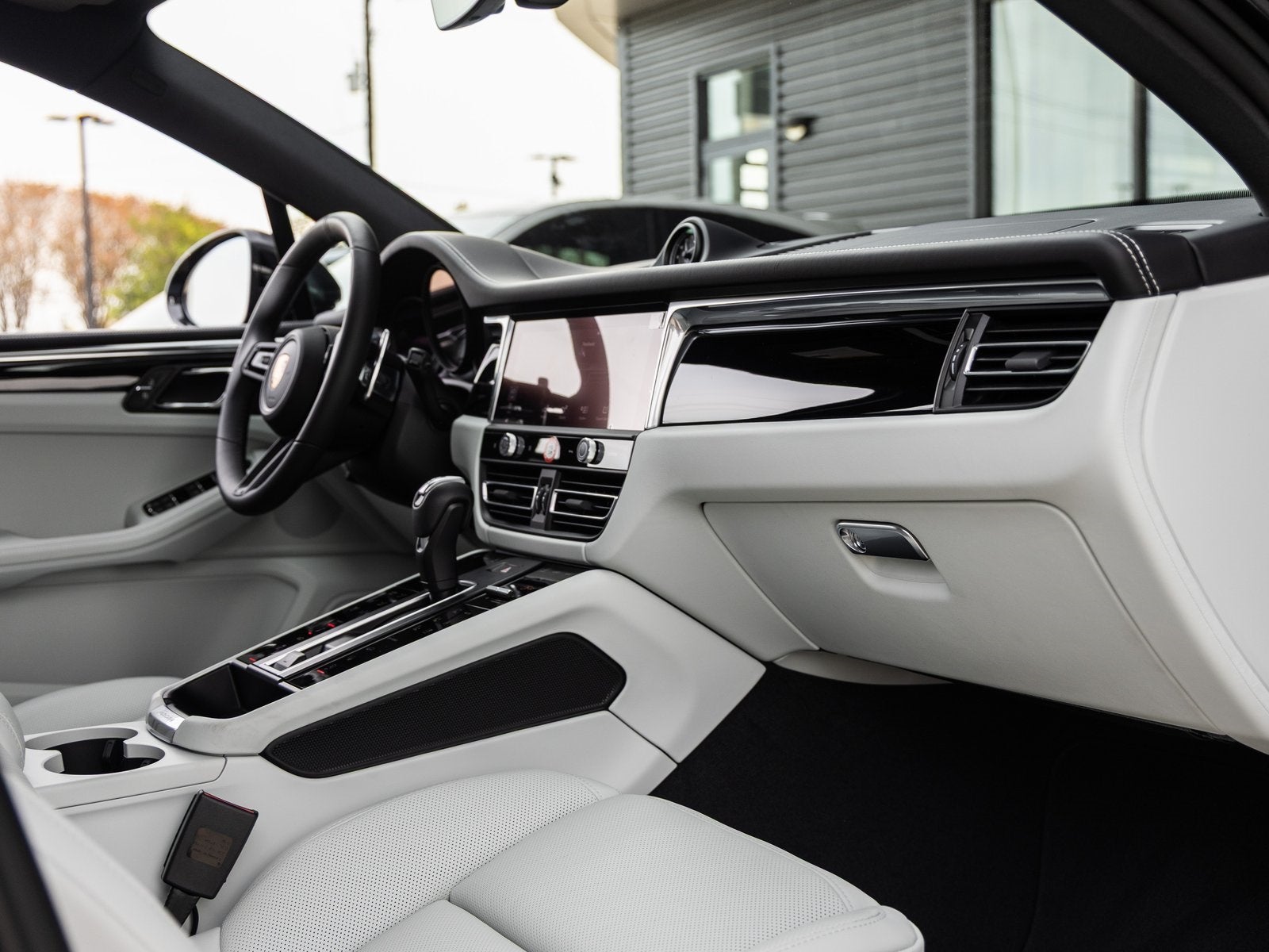 2026 Porsche Macan Macan S