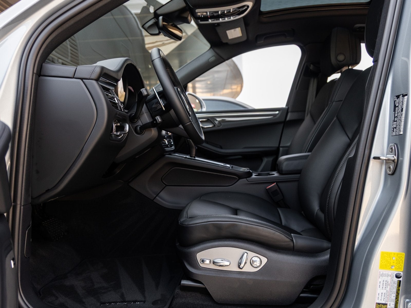 2026 Porsche Macan Macan S