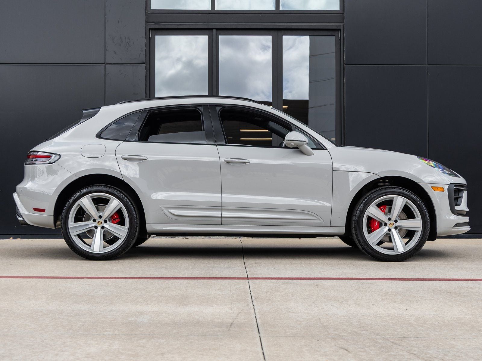 2026 Porsche Macan Macan S