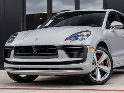 2026 Porsche Macan Macan S
