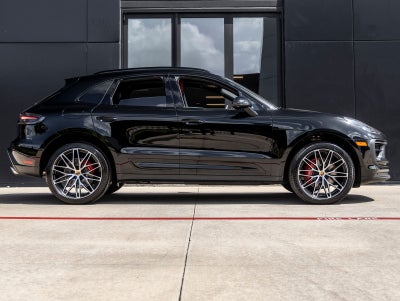 2026 Porsche Macan Macan S
