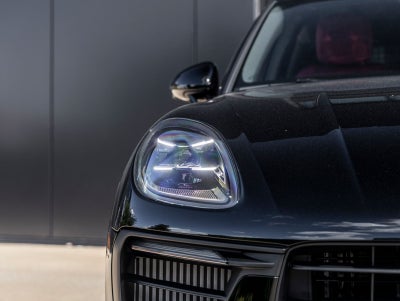 2026 Porsche Macan Macan S