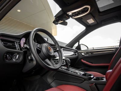 2026 Porsche Macan Macan S