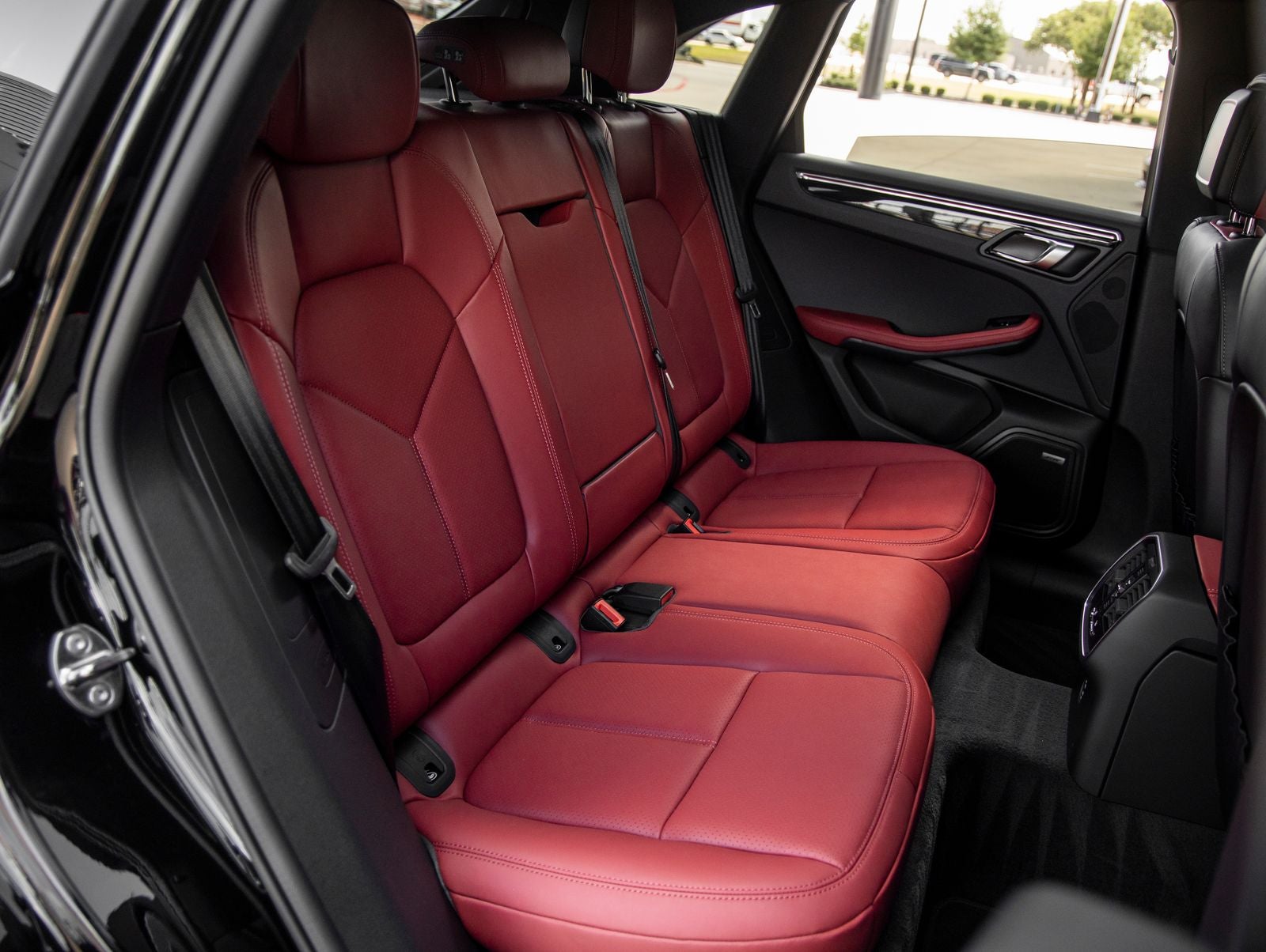 2026 Porsche Macan Macan S