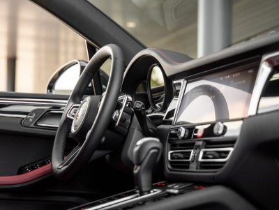 2026 Porsche Macan Macan S