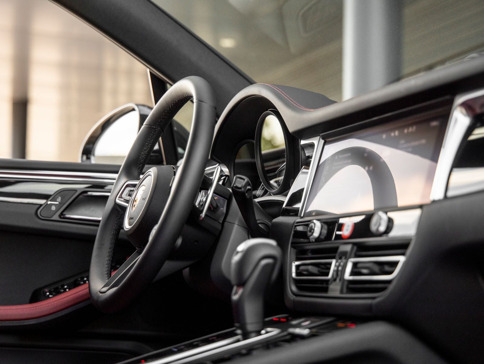 2026 Porsche Macan Macan S