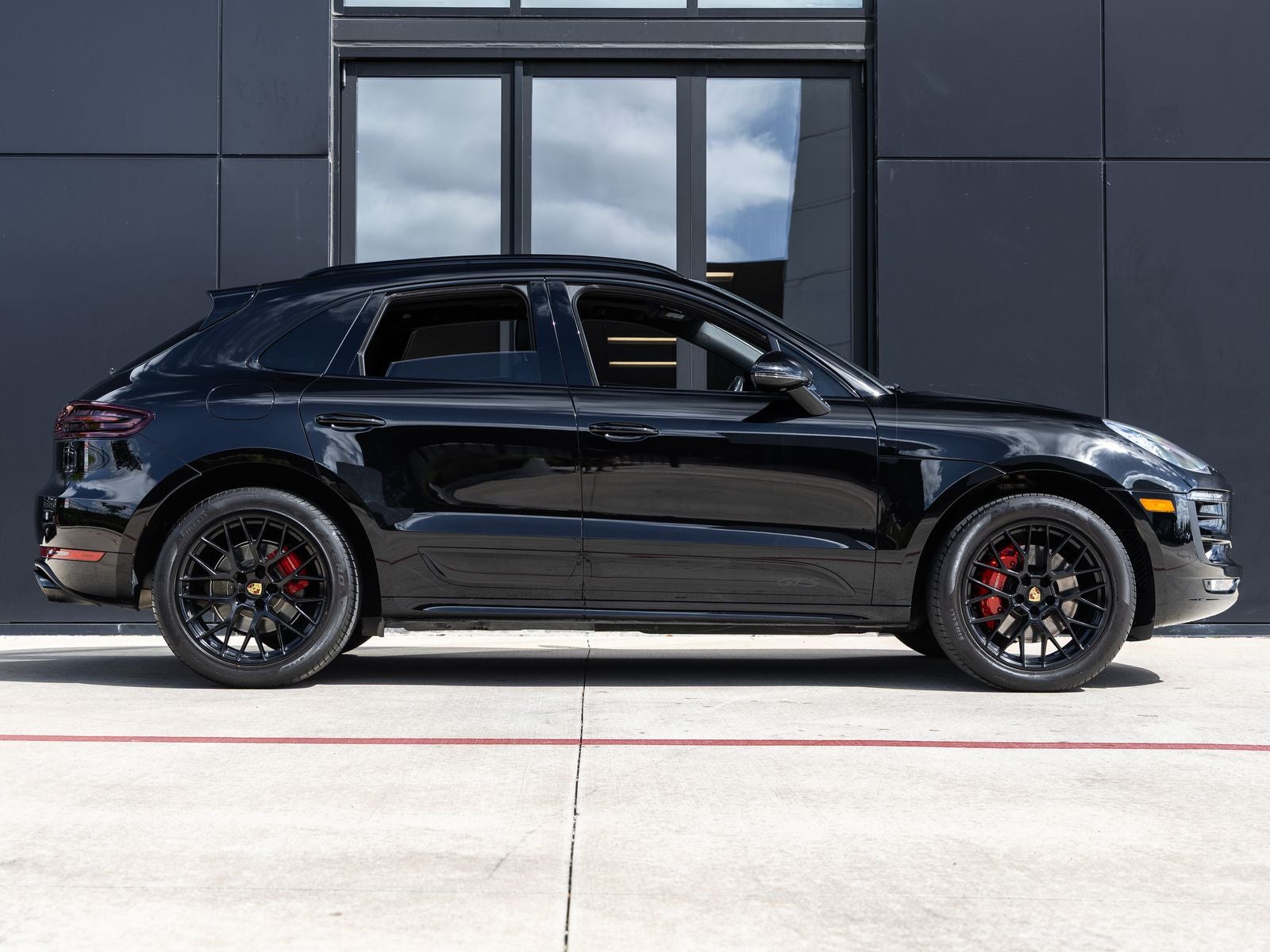 2018 Porsche Macan Macan GTS