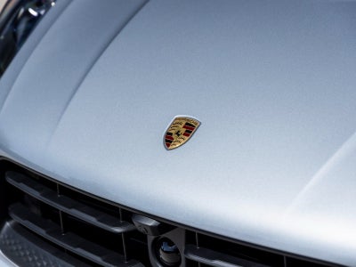 2025 Porsche Macan S