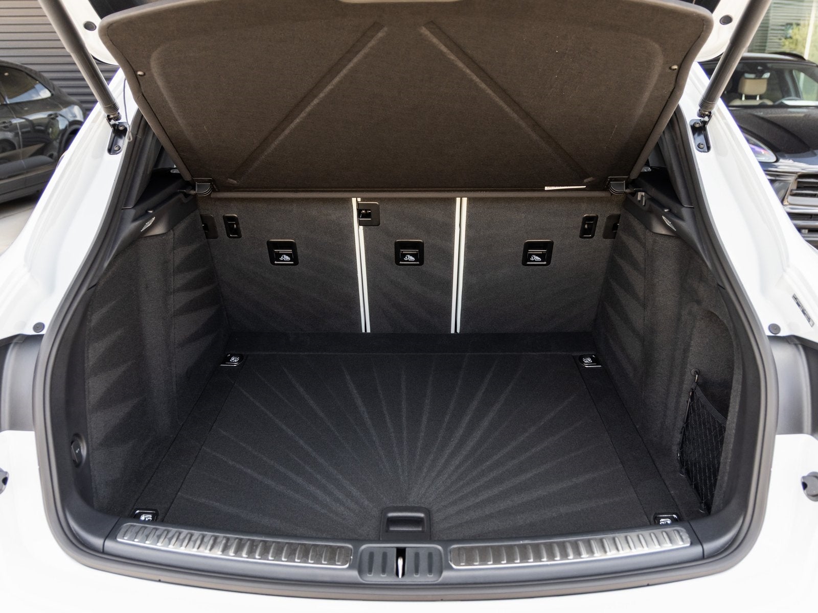 2026 Porsche Macan Macan S