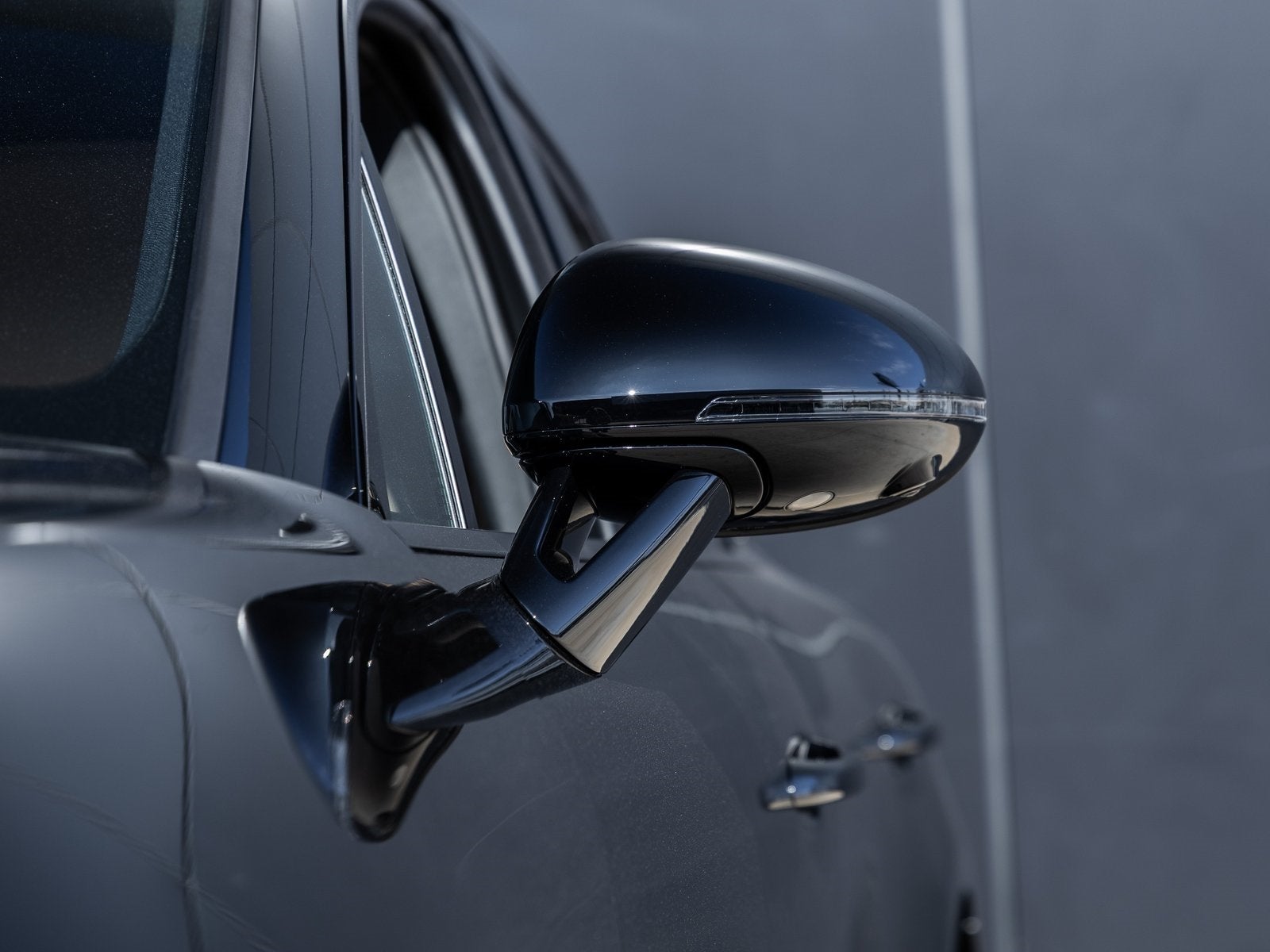 2026 Porsche Macan Macan S