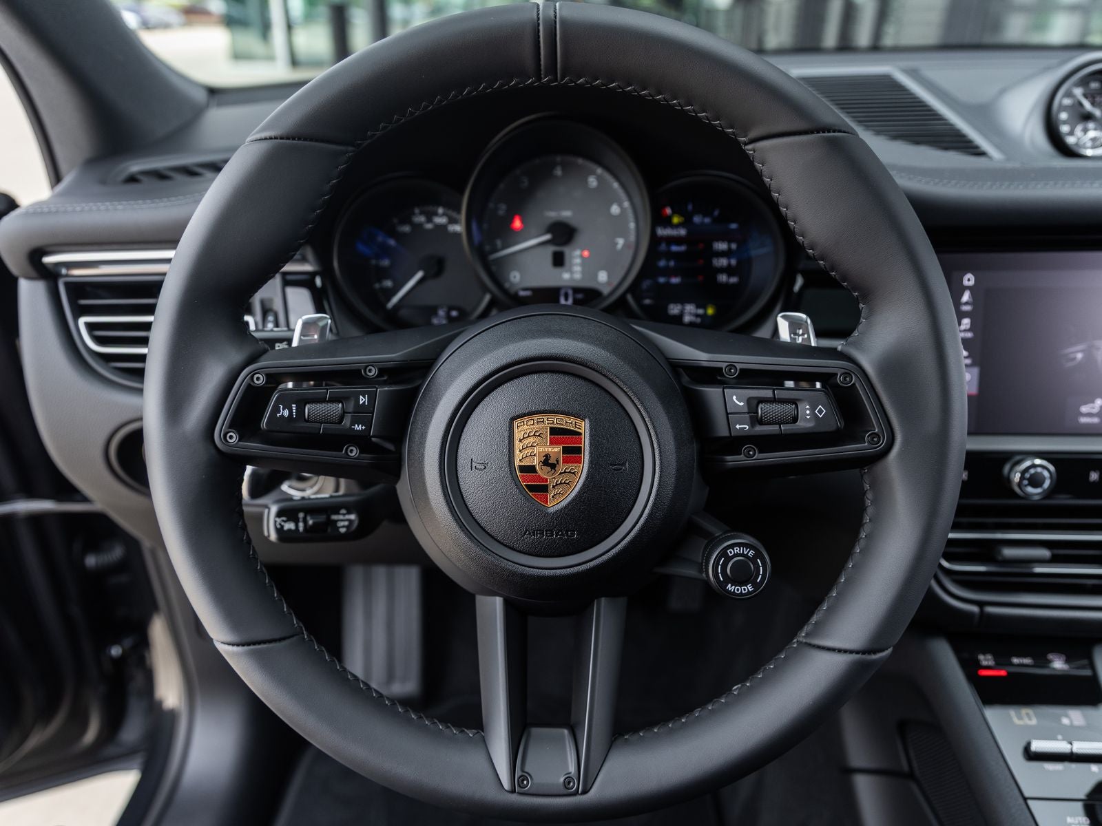 2026 Porsche Macan S