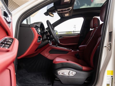 2026 Porsche Macan Macan S