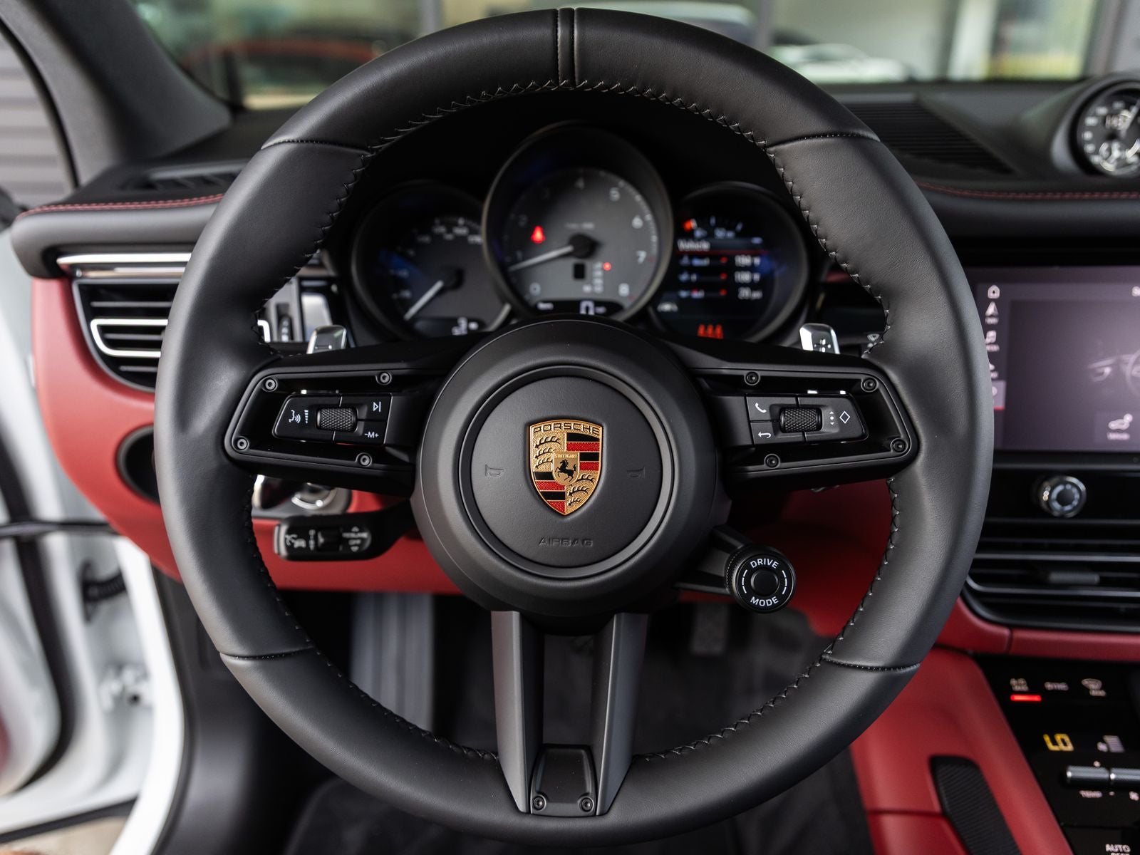 2026 Porsche Macan Macan S