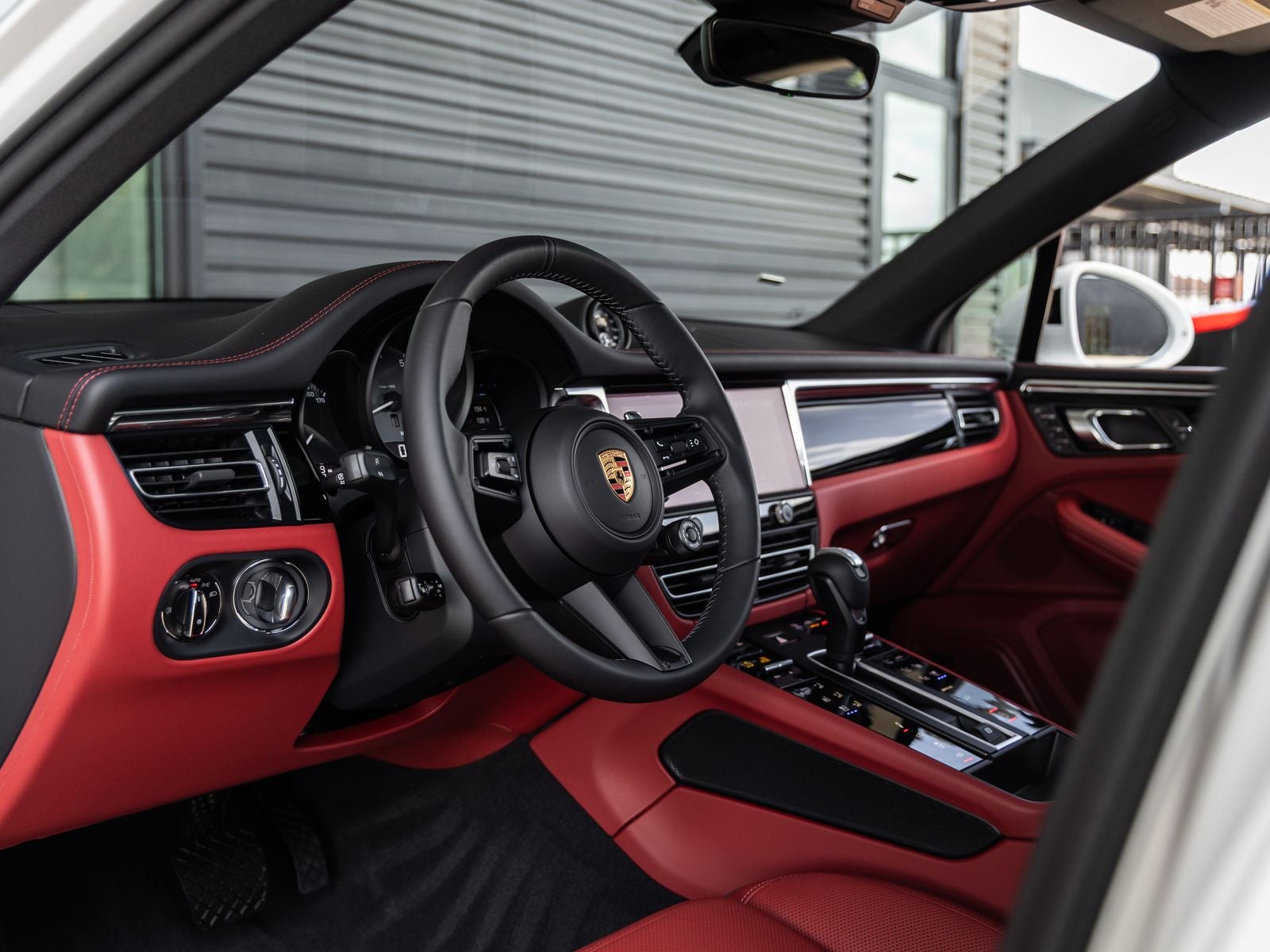 2026 Porsche Macan Macan S