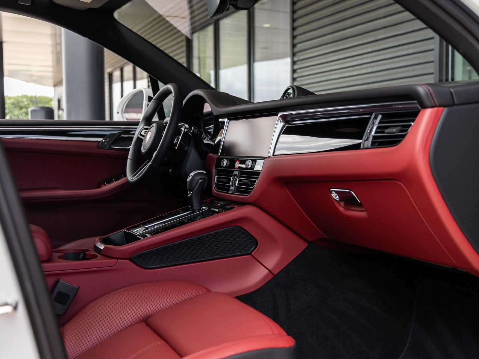 2026 Porsche Macan Macan S