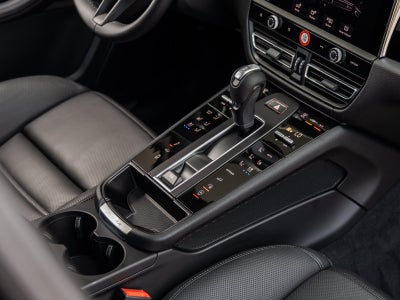 2026 Porsche Macan Macan S