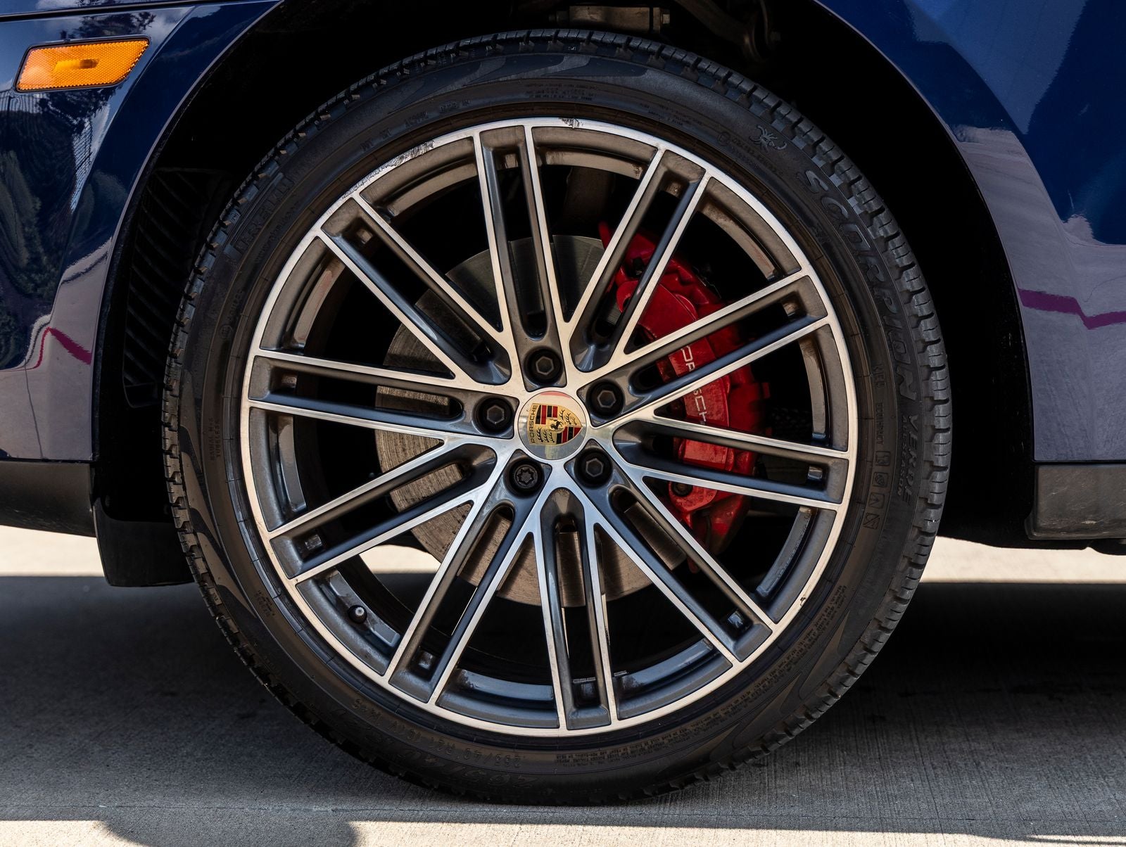 2023 Porsche Macan S