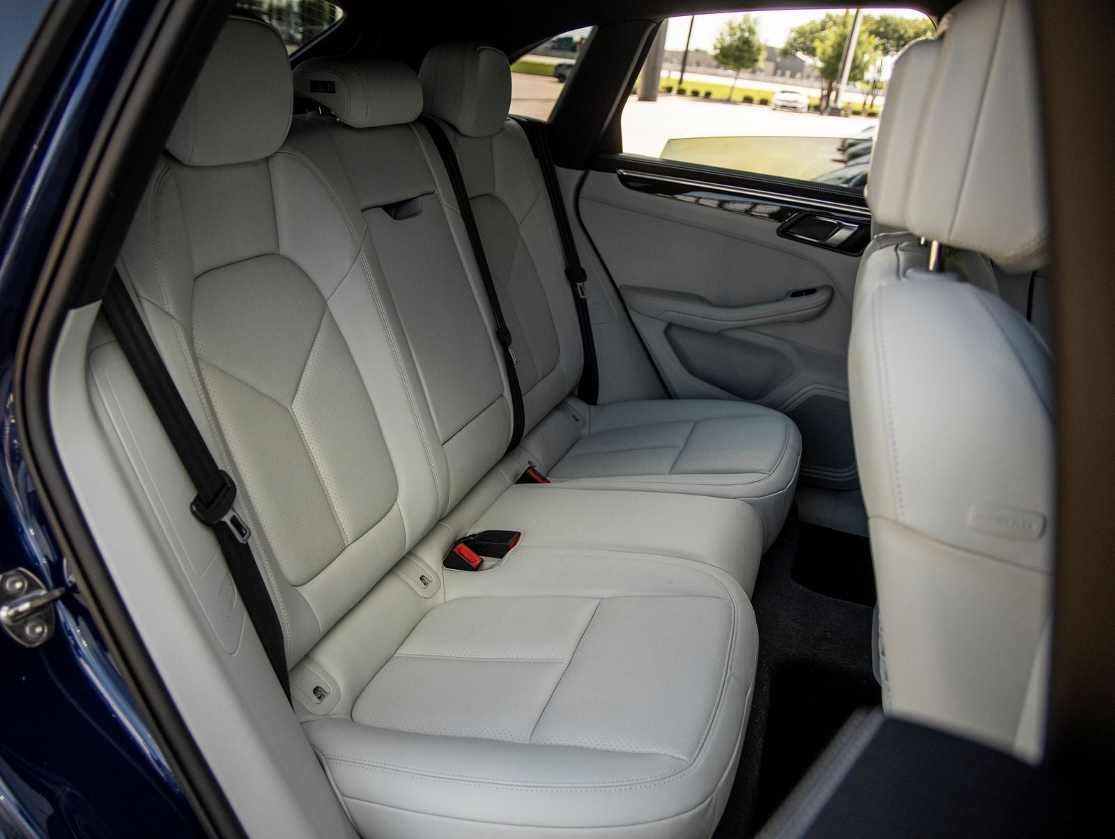 2023 Porsche Macan S