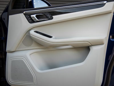 2023 Porsche Macan S