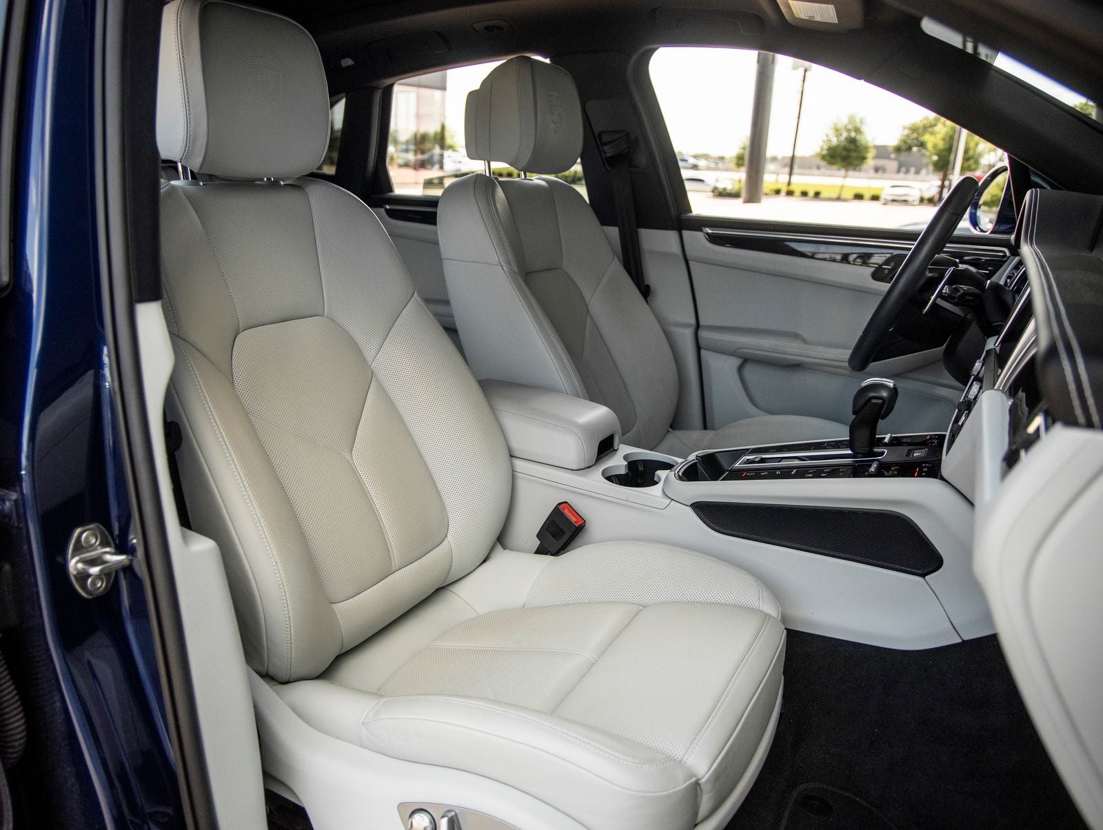 2023 Porsche Macan S