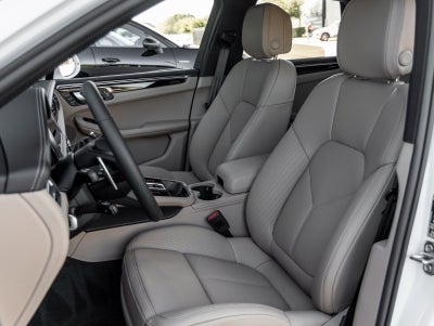 2026 Porsche Macan Macan S