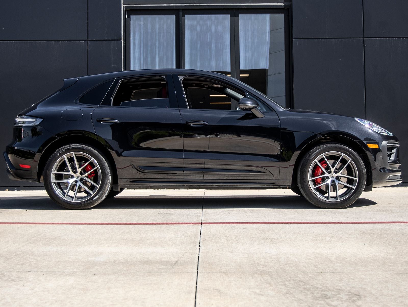 2024 Porsche Macan S