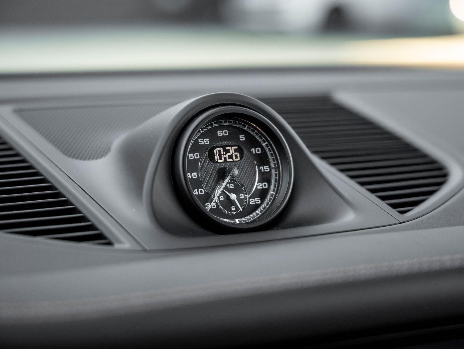 2024 Porsche Macan S