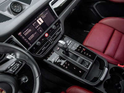 2024 Porsche Macan S