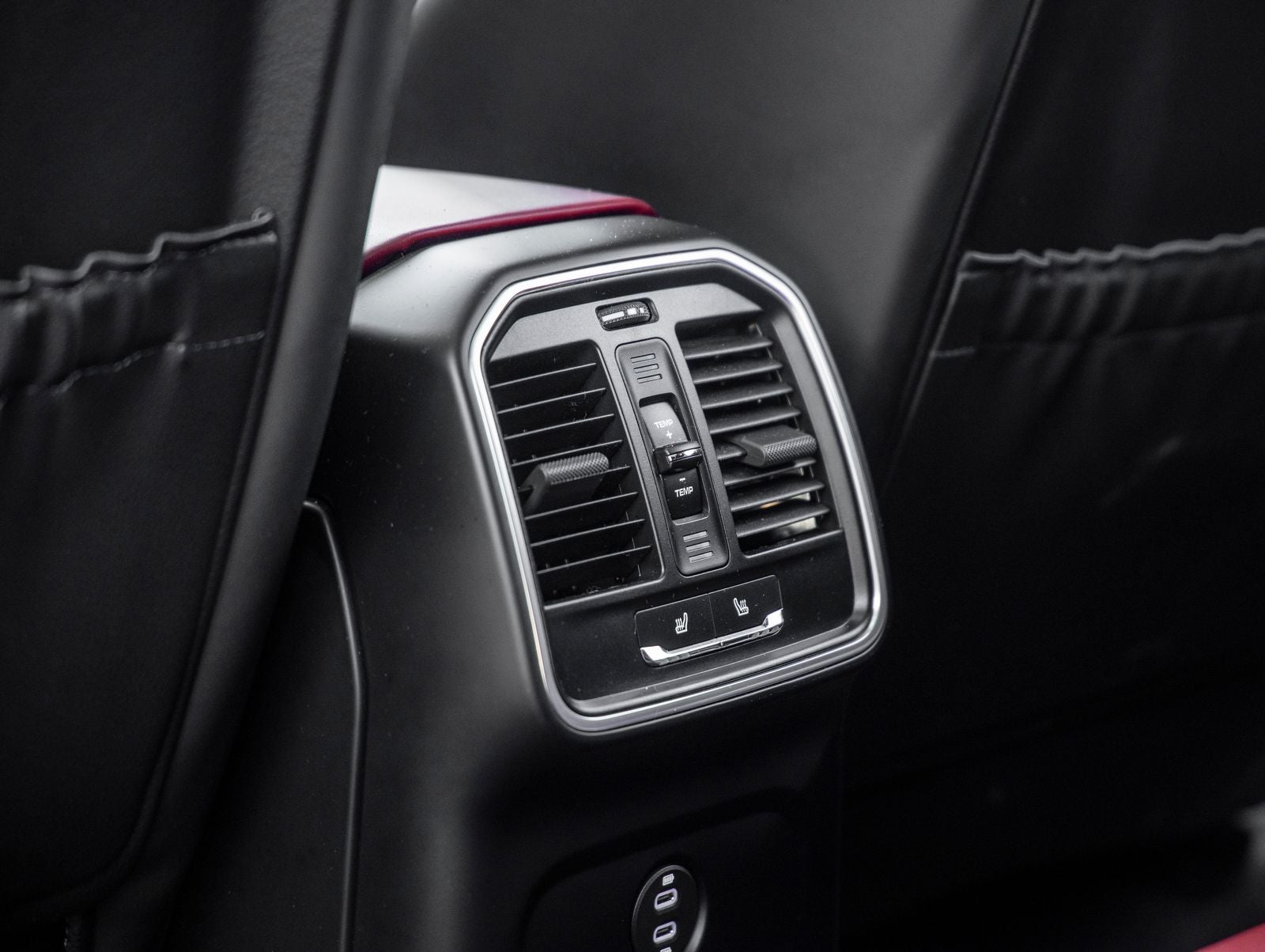 2024 Porsche Macan S