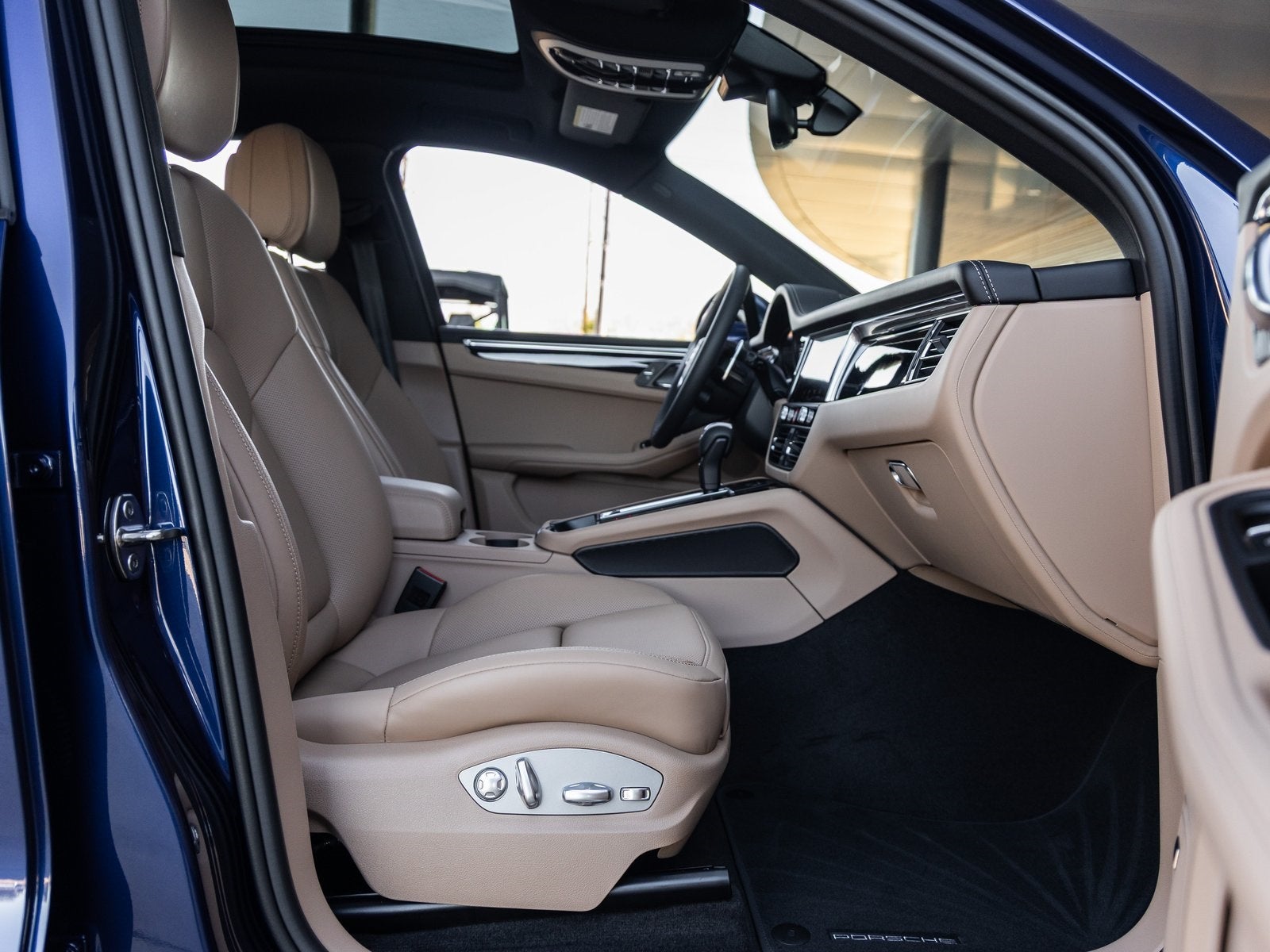 2026 Porsche Macan Macan S