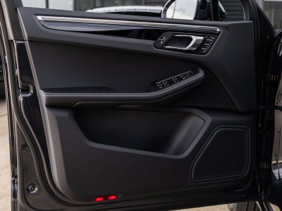 2026 Porsche Macan Macan S