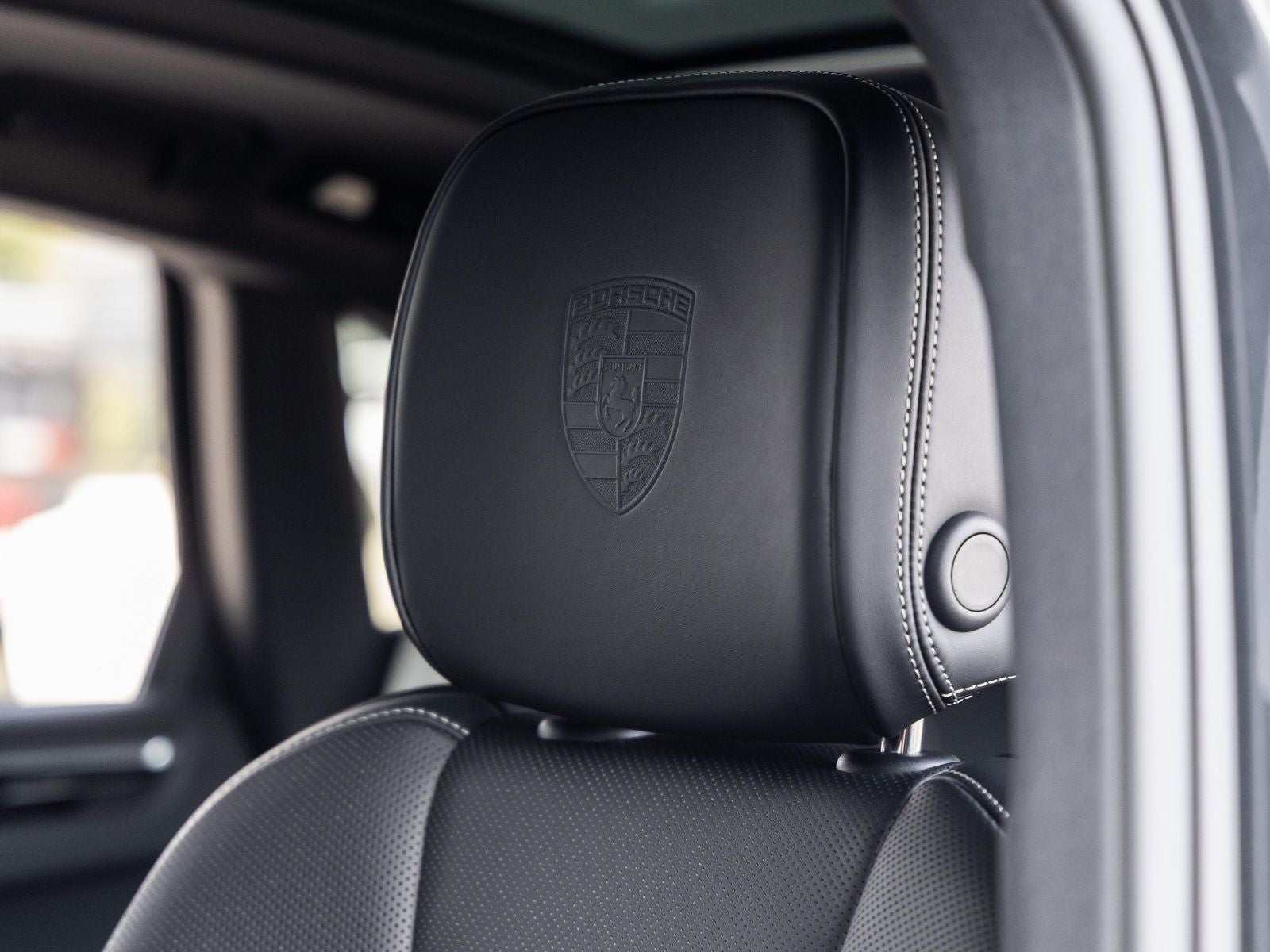 2026 Porsche Macan Macan S