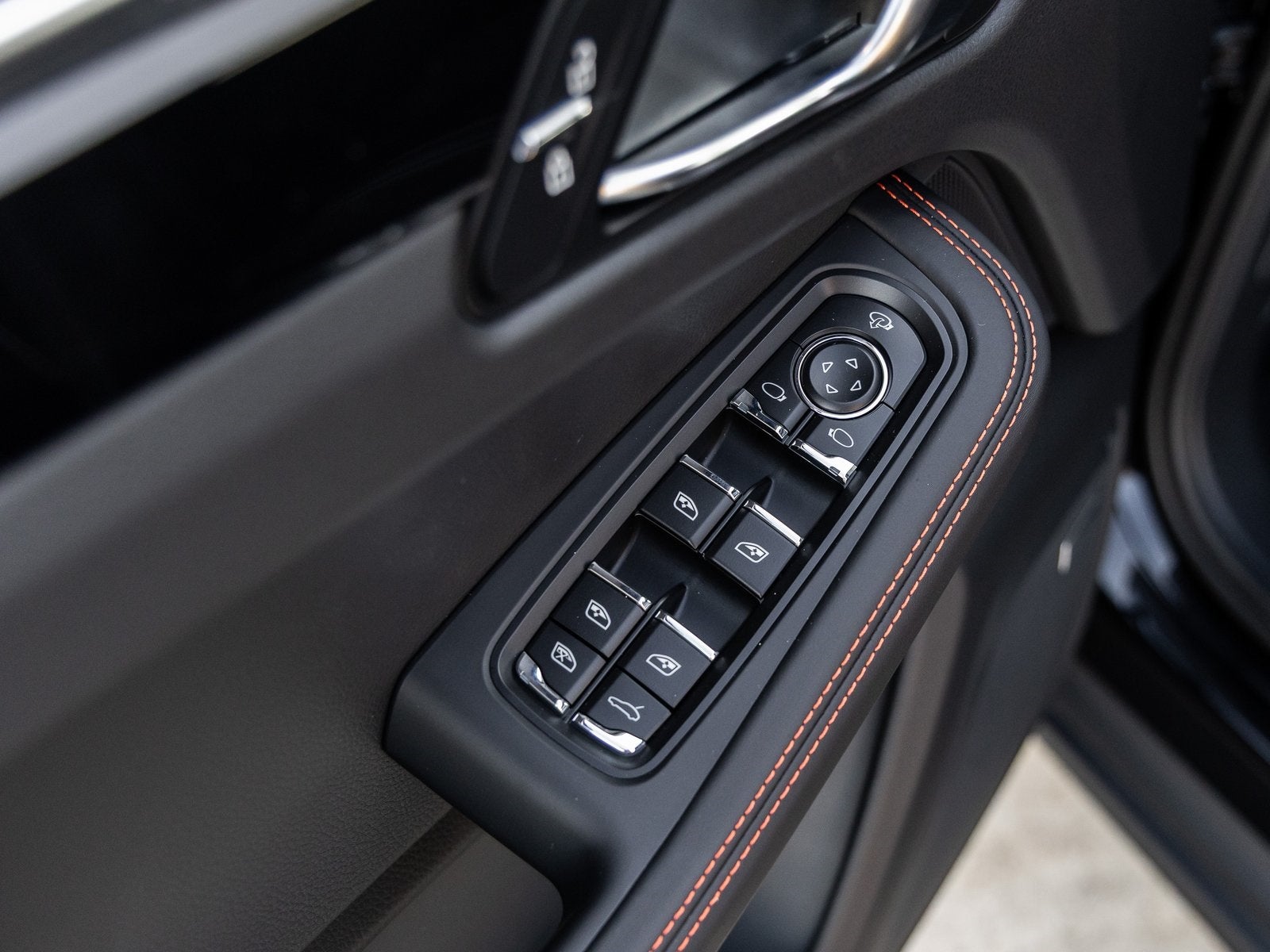 2026 Porsche Macan Macan S