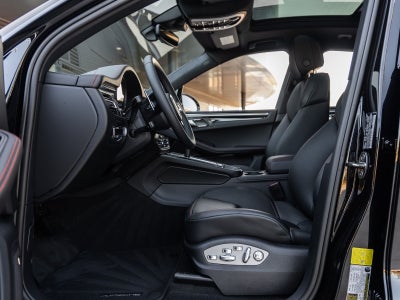 2026 Porsche Macan Macan S