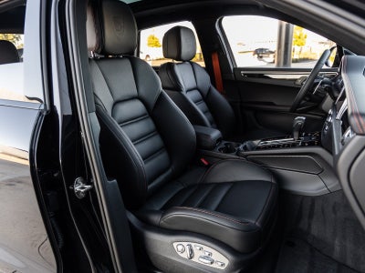 2026 Porsche Macan Macan S