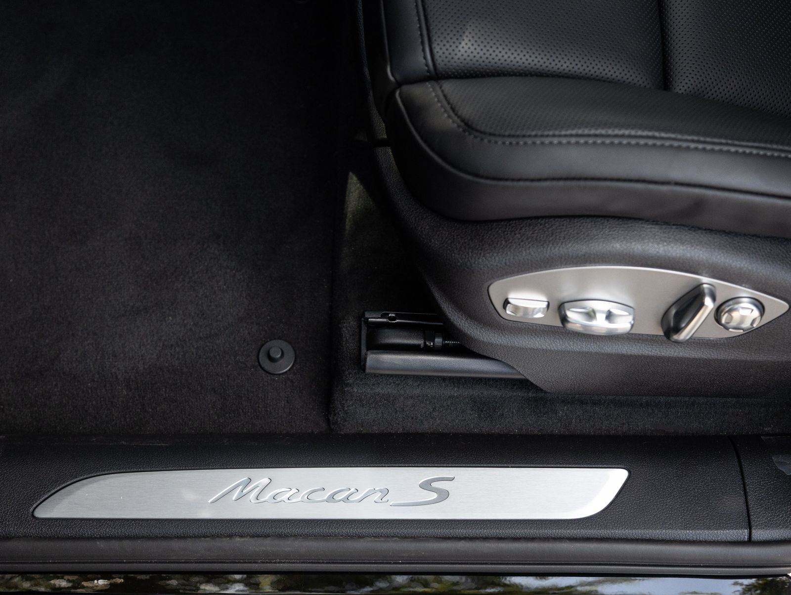 2026 Porsche Macan S