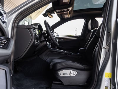 2026 Porsche Macan S