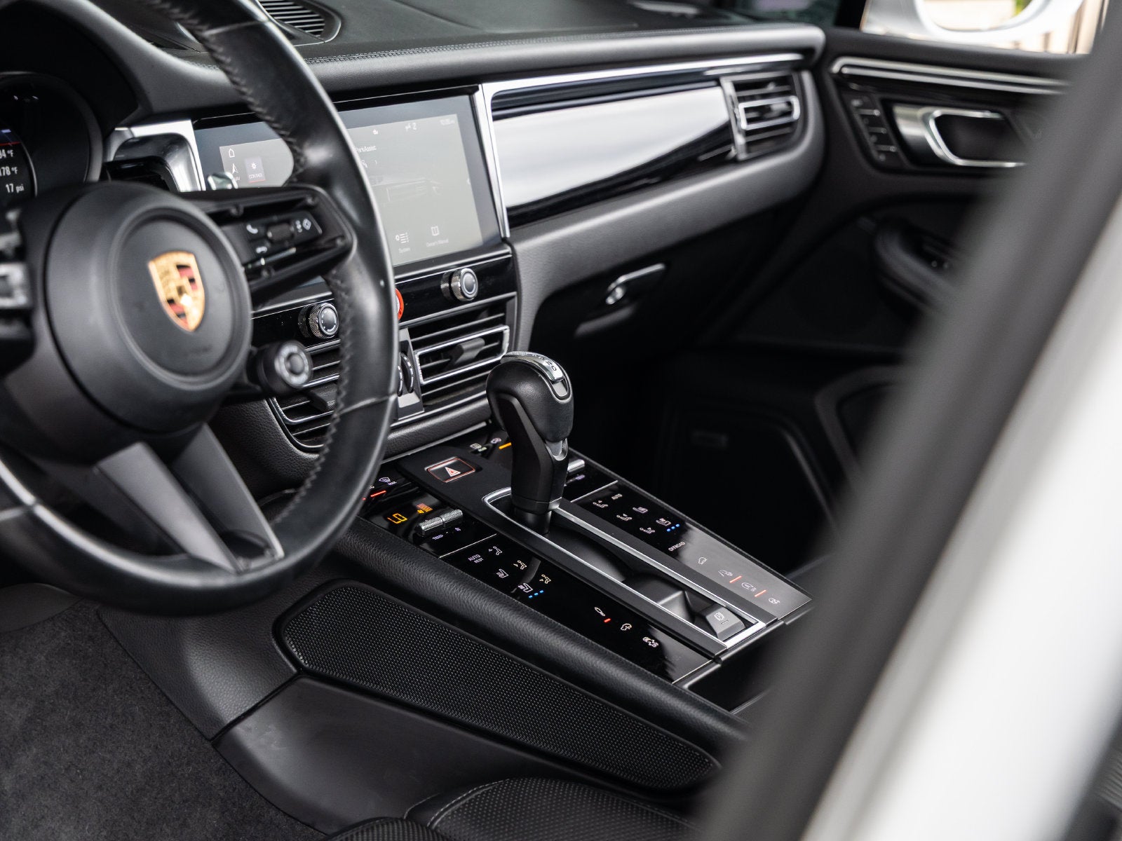 2022 Porsche Macan Macan S