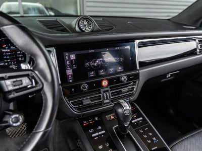 2022 Porsche Macan Macan S