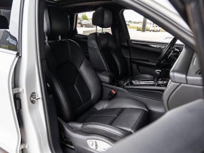 2022 Porsche Macan Macan S