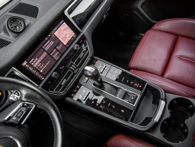 2022 Porsche Macan S
