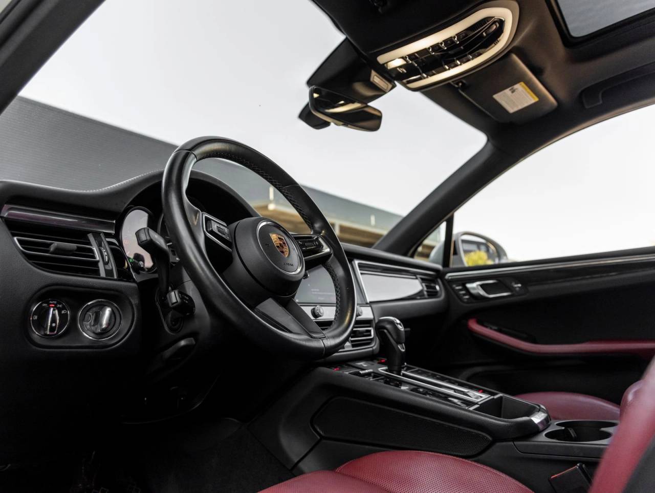 2022 Porsche Macan S