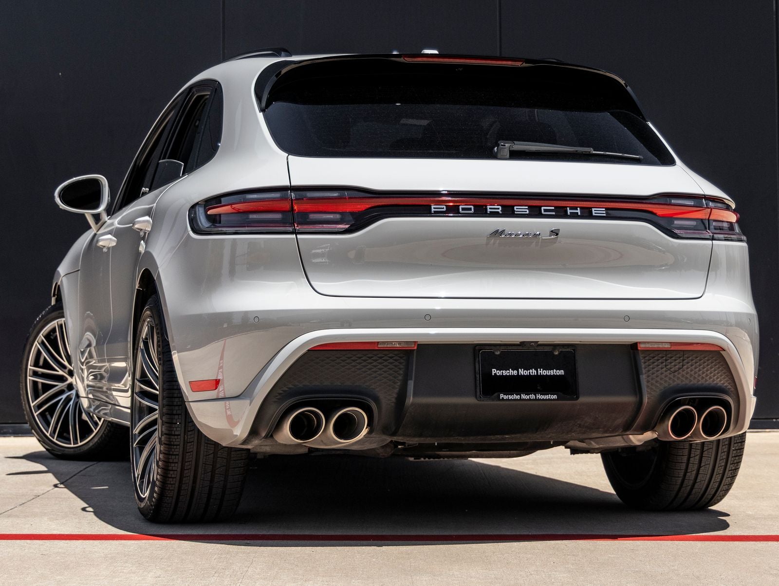 2025 Porsche Macan Macan S