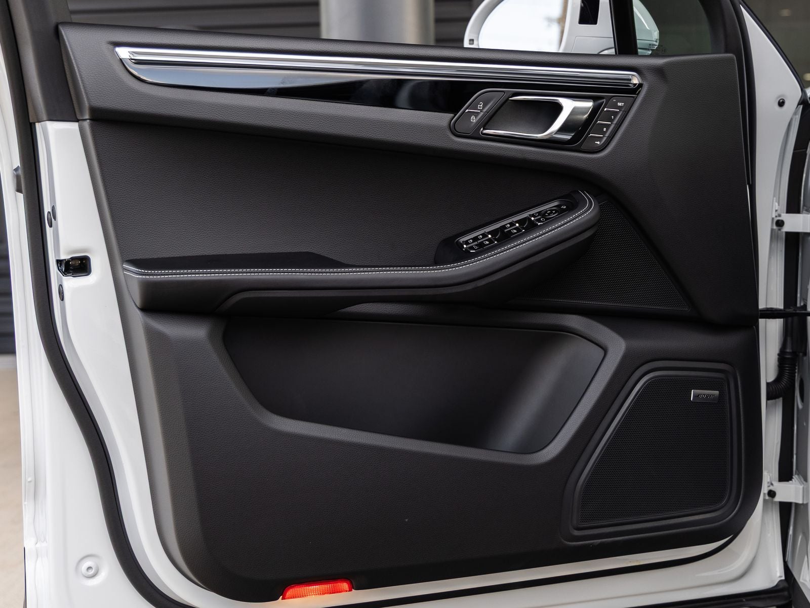 2026 Porsche Macan Macan S