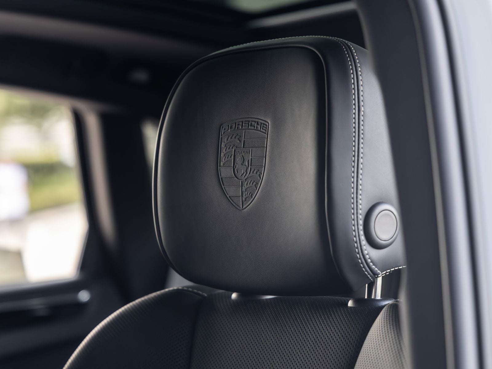 2026 Porsche Macan Macan S