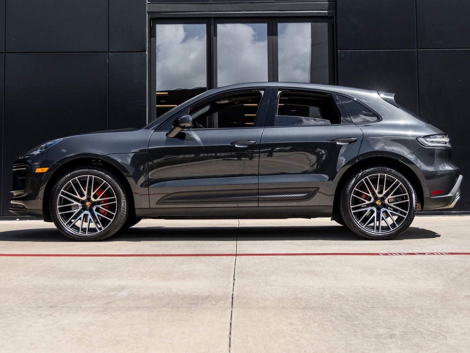 2024 Porsche Macan Macan S