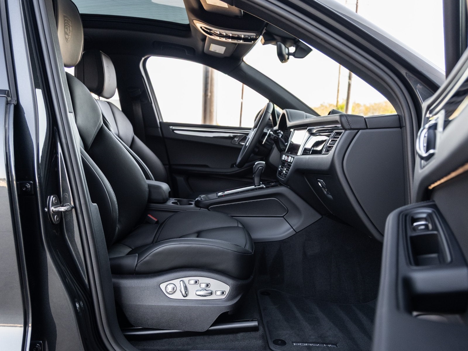 2026 Porsche Macan Macan S