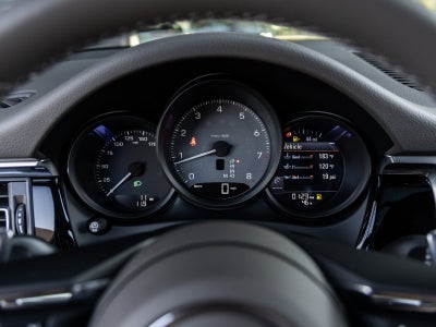 2026 Porsche Macan Macan S