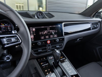 2026 Porsche Macan Macan S